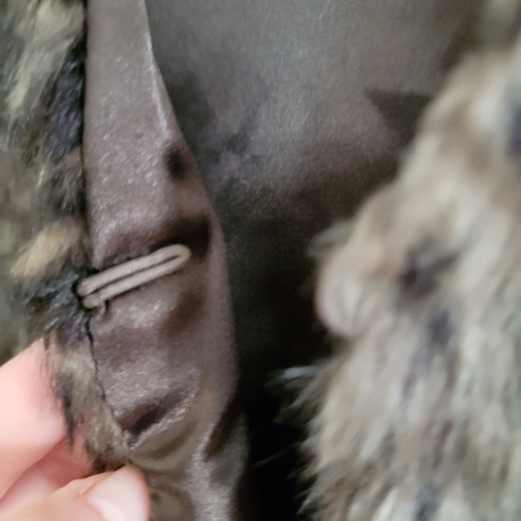 Romeo & Juliet Couture Faux Fur  Soft Brown Vest Size Small - Picture 6 of 15